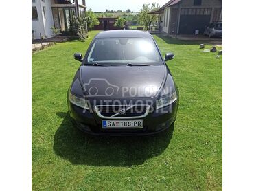 Volvo V50  (može zamena), 3.100 €, 2008. Karavan, Dizel | 1998 cm3, 320.000 km, 100kW (136 KS), Manuelni 6 brzina, 4/5 vrata, 5 sedišta, Šabac