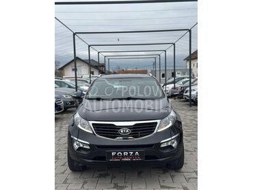 Kia Sportage 4x4 / N O V A, 9.300 €, 2012. Džip/SUV, Dizel | 1995 cm3, 207.000 km, 100kW (136 KS), Manuelni 6 brzina, 4/5 vrata, 5 sedišta, Čačak