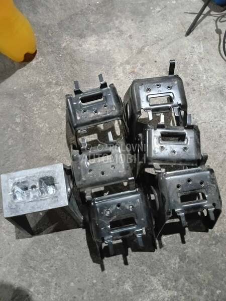 nosac naslona za ruku za Alfa Romeo 147, GT od 2000. do 2009. god.