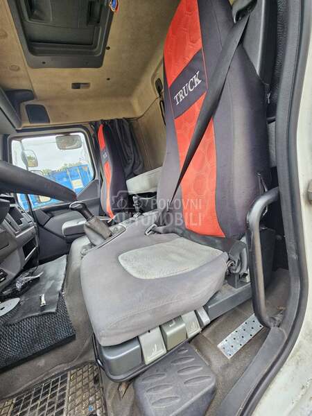 Renault Midlum sedišta