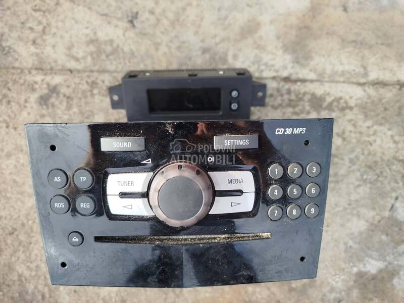 cd radio mp3 za Opel Corsa D