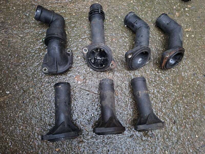 kuciste termostata za Volkswagen Bora, Fox, Golf 3 ...
