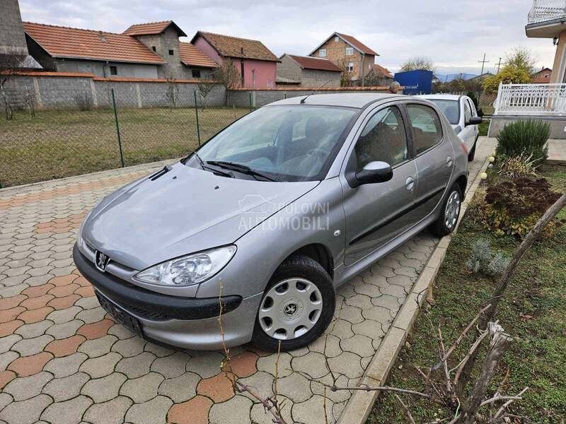 hauba za Peugeot 206 od 1998. do 2010. god.