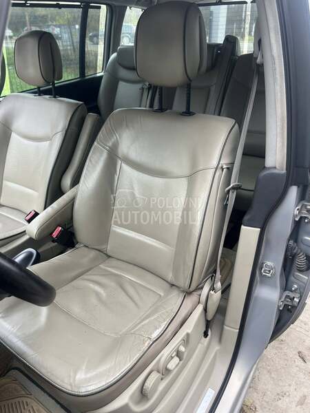 Sedišta Initiale za Renault Espace od 2002. do 2012. god.