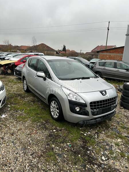 Branik za Peugeot 3008 od 2009. do 2014. god.