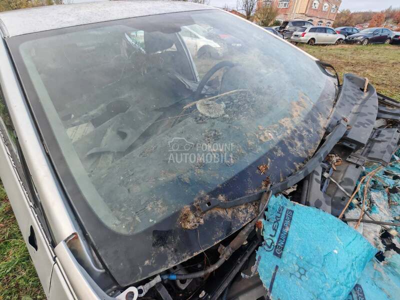 prednja sofersajbna za Toyota Avensis od 2009. do 2014. god.