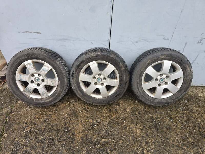 Goodyear 195/65 R15 Zimska