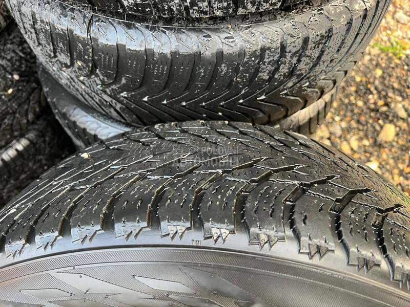 Nokian 235/55 R19 Zimska