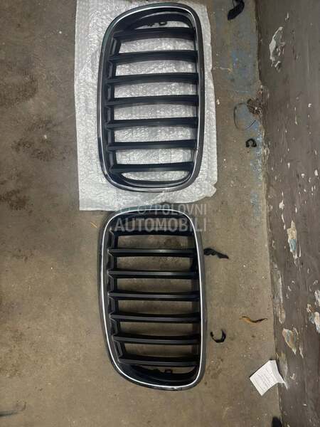 Grill za BMW X5 od 2007. do 2013. god.
