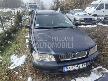 Volvo V40 1,8, 700 €, 2002. Karavan, Benzin | 1783 cm3, 250.000 km, 90kW (122 KS), Manuelni 5 brzina, 4/5 vrata, 5 sedišta, Gornji Milanovac