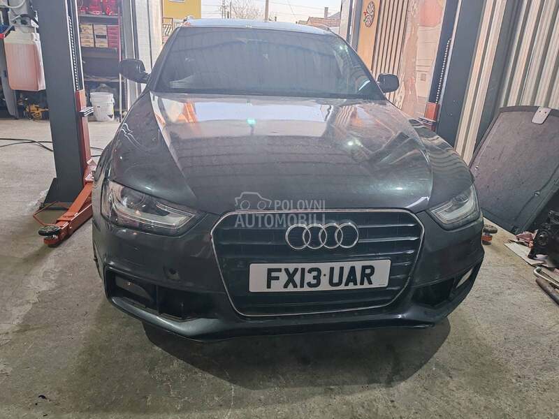 Kompletan auto u delovim za Audi A4