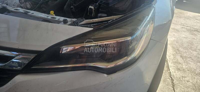 farovi za Opel Astra K