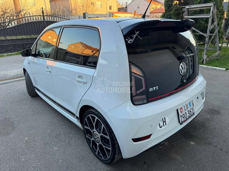 Volkswagen Up 2019 photo 5