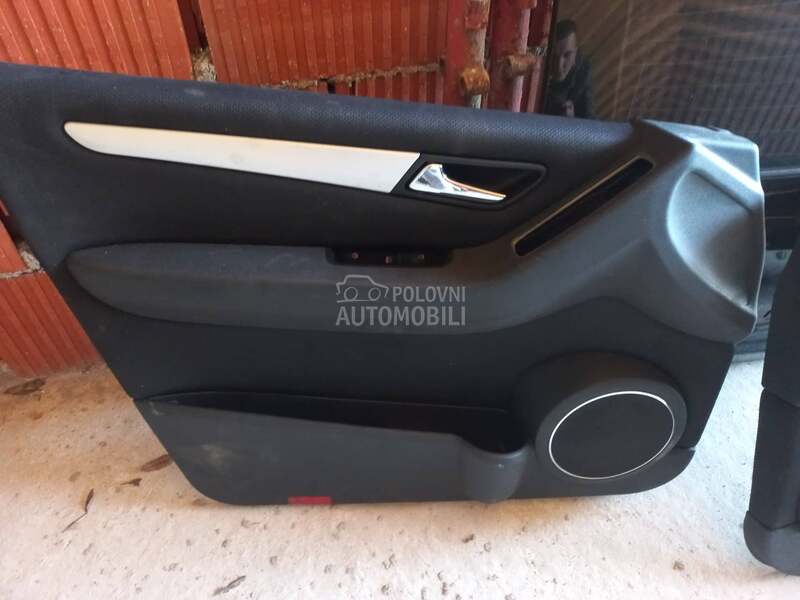 Tapacir Tapaciri za Mercedes Benz A Klasa, B Klasa od 2005. do 2011. god.