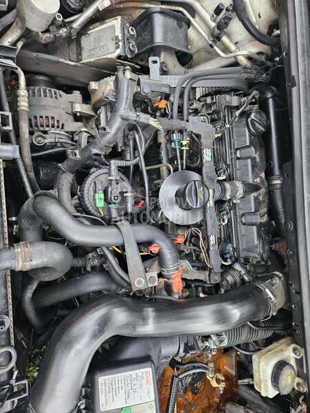 Kompletan auto za Peugeot 307 od 2002. do 2007. god.