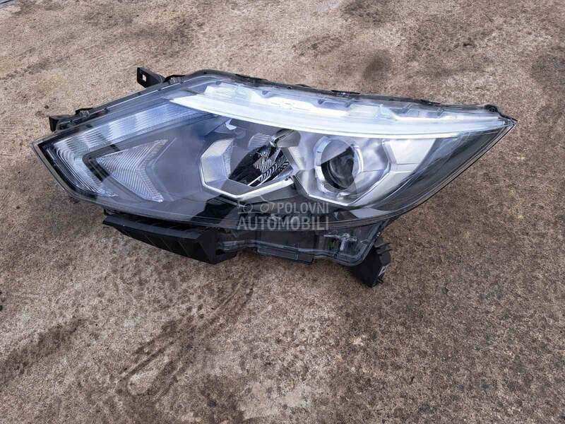 far ful led za Nissan Qashqai od 2014. do 2020. god.