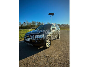 Chevrolet Captiva , 4.500 €, 2010. Džip/SUV, Dizel | 1991 cm3, 221.400 km, 110kW (150 KS), Automatski / poluautomatski, 4/5 vrata, 7 sedišta, Karaburma
