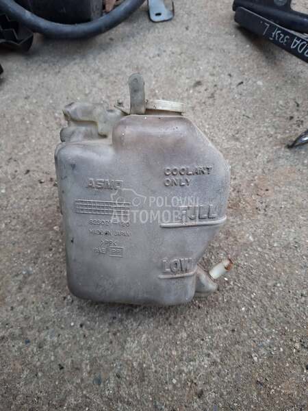 posuda za antifriz 323f za Mazda 323