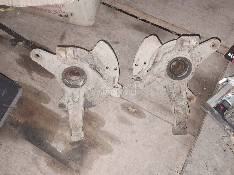 prednje glavcine 323f za Mazda 323