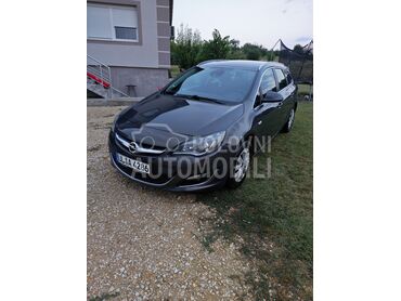 Opel Astra J cdti, 5.800 €, 2015. Karavan, Dizel | 1598 cm3, 251.550 km, 81kW (110 KS), Manuelni 6 brzina, 4/5 vrata, 5 sedišta, Prokuplje