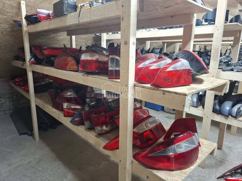 Stop lampe za Ford C-Max, Fiesta, Focus ... od 2001. do 2015. god.
