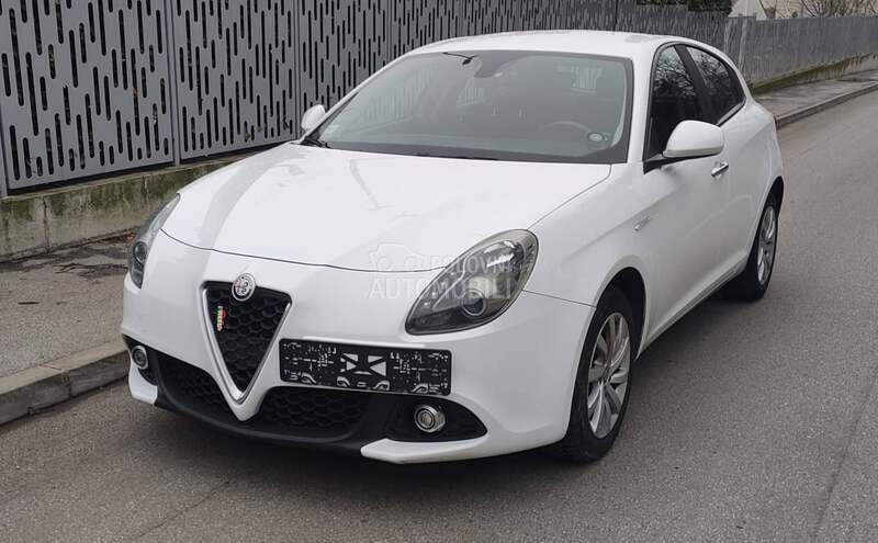 Branik za Alfa Romeo Giulietta od 2015. do 2021. god.