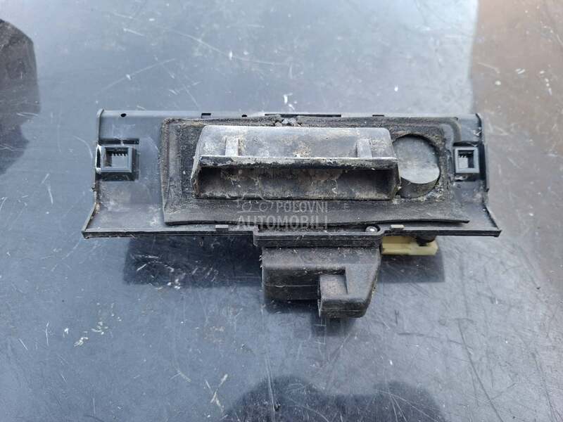 kvaka gepek vrata za Peugeot 206