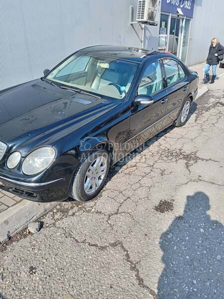 Delovi za benz za Mercedes Benz E 320 od 2002. do 2008. god.