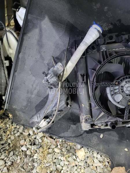 boca tečnosti za pranje šofe za Citroen C4 od 2005. do 2009. god.
