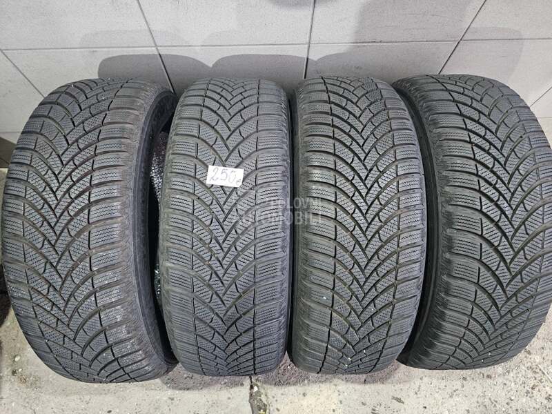 Hankook 205/55 R17 Zimska