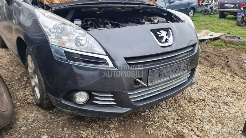 branik za Peugeot 5008 od 2009. do 2013. god.