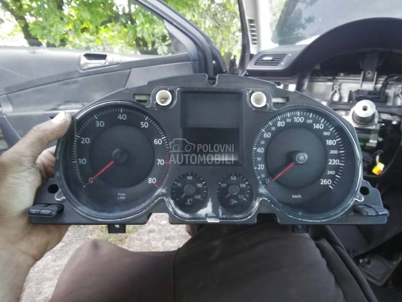 KM sat 2.0 FSI za Volkswagen Passat B6