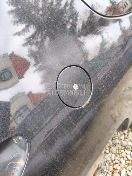 Poklopac rezervoara 3v za Peugeot 206