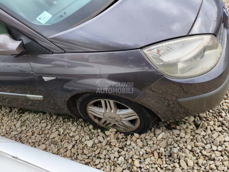 Desno krilo za Renault Grand Scenic