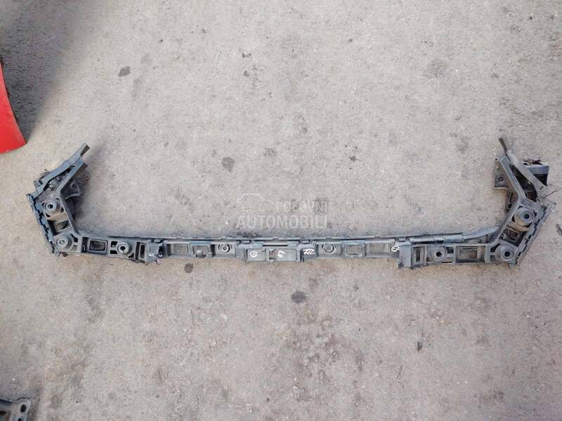 Nosac zadnjeg branika za Volkswagen Golf 6