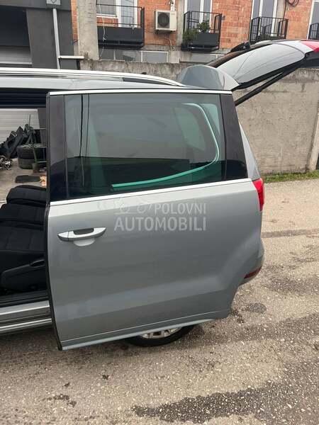 zadnja leva vrata za Volkswagen Sharan od 2010. do 2015. god.
