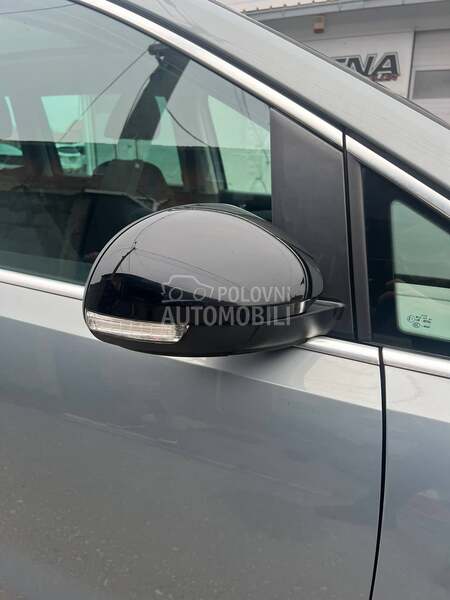 desni retrovizor za Volkswagen Sharan od 2010. do 2015. god.