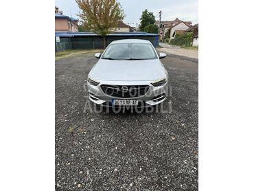 Opel Insignia GrandSport (može zamena), 13.300 €, 2017. Limuzina, Dizel | 1956 cm3, 206.000 km, 125kW (170 KS), Automatski / poluautomatski, 4/5 vrata, 5 sedišta, Bor