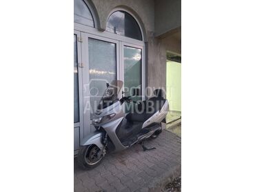 Suzuki Burgman, 1.400 €, 2002. , 400 cm3, 333.333 km, 24kW (33 KS), Scooter, Novi Pazar