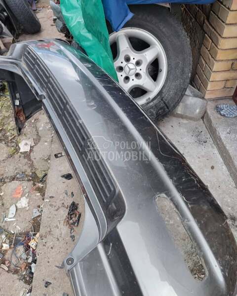 Branik za Kia Sorento