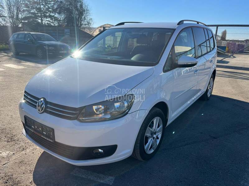 Volkswagen Touran 2012 photo 5