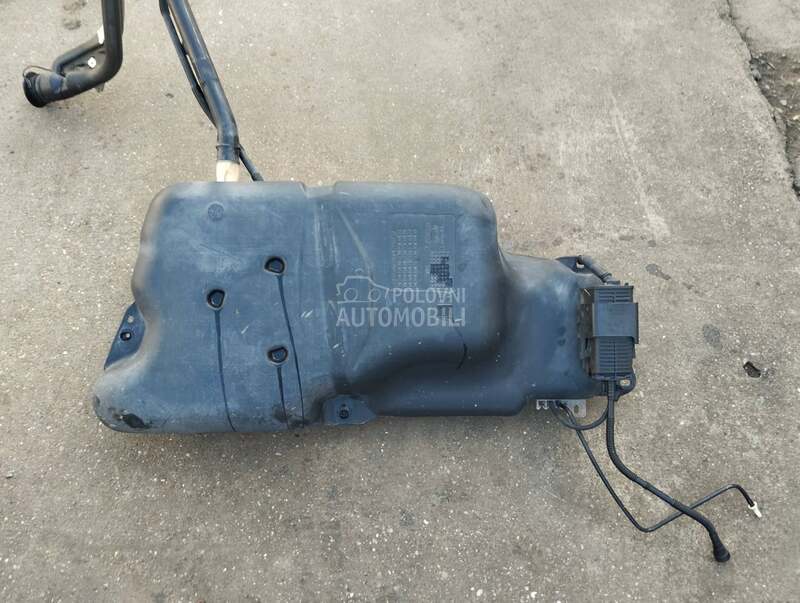 rezervoar benzin za Citroen C3 Picasso od 2007. do 2016. god.