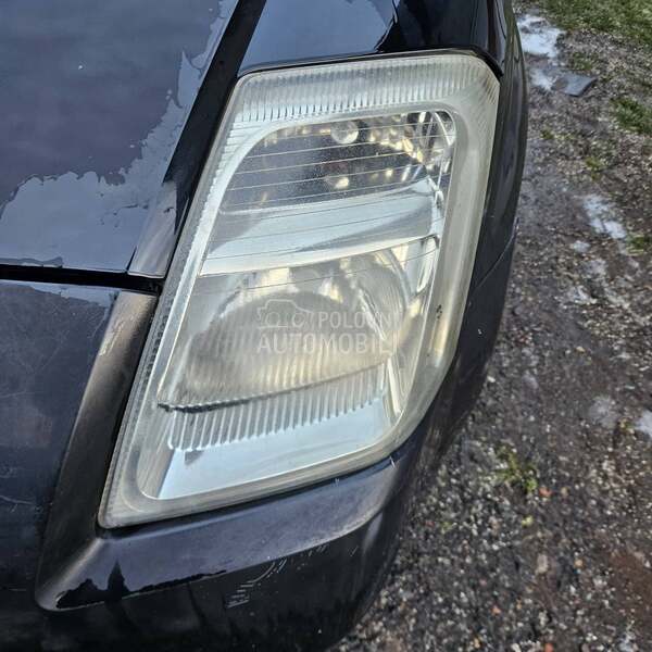 Farovi za Citroen C2