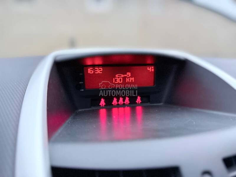 Bord ekran Pezo 207 za Peugeot 207