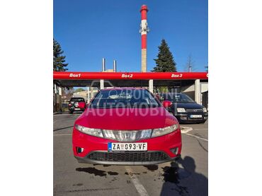 Honda Civic , 3.700 €, 2007. Hečbek, Benzin | 1799 cm3, 251.650 km, 103kW (140 KS), Manuelni 6 brzina, 4/5 vrata, 5 sedišta, Zaječar