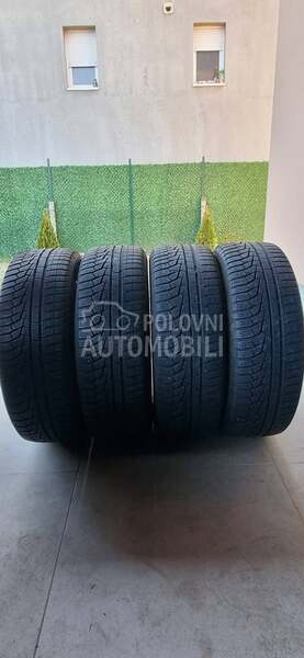 Hankook 205/60 R16 Zimska