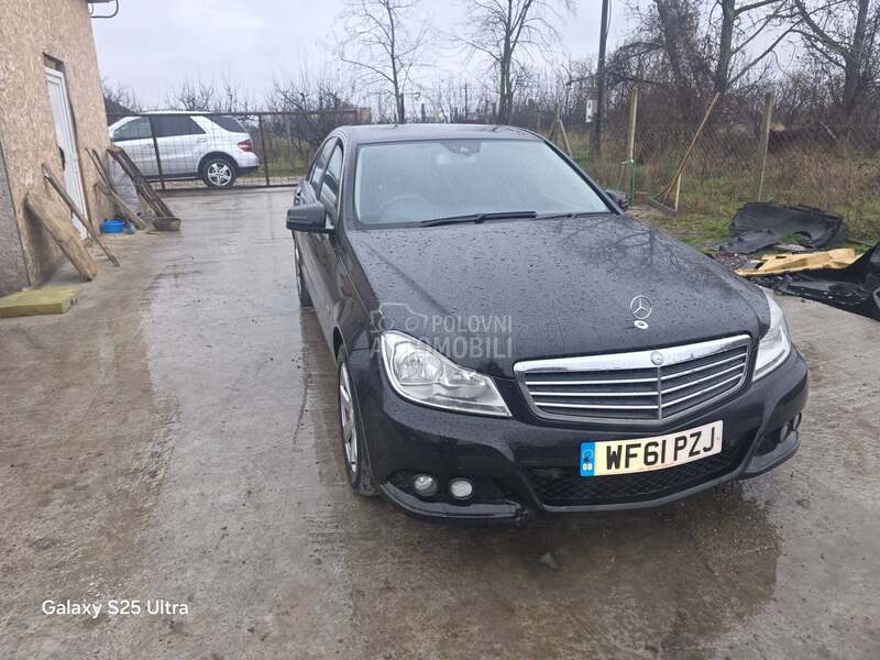 W204 Restajling Hauba crna za Mercedes Benz C 180, C 200, C 220 ... od 2010. do 2015. god.