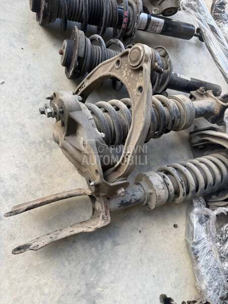 Amortizer za Volkswagen Touareg od 2004. do 2009. god.