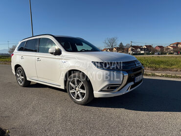 Mitsubishi Outlander 2.4 S EDITION, 20.500 €, 2018. Džip/SUV, Hibridni pogon (benzin) | 2360 cm3, 169.950 km, 165kW (224 KS), Automatski / poluautomatski, 4/5 vrata, 5 sedišta, Kraljevo