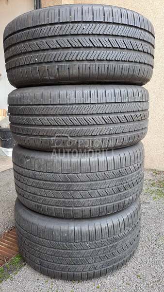 Goodyear 285/40 R19 Zimska